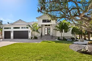 616 Mangrove Point Rd, Siesta Key, FL 34242 - Photo 2