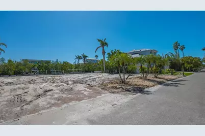 592 Juan Anasco Drive, Longboat Key, FL 34228 - Photo 10