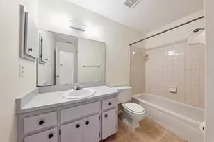 4064 Velarde Ln, Sarasota, FL 34235 - Photo 20