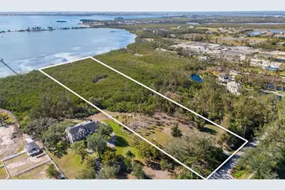 9205 9th Avenue NW, Bradenton, FL 34209 - Photo 2