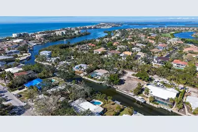 660 Longview Drive, Longboat Key, FL 34228 - Photo 4