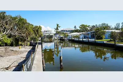 660 Longview Drive, Longboat Key, FL 34228 - Photo 12