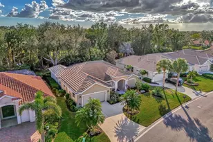 114 Fieldstone Dr, Venice, FL 34292 - Photo 2