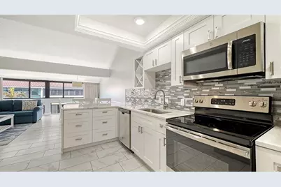 4621 Gulf Of Mexico Drive #16B, Longboat Key, FL 34228 - Photo 4