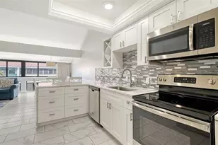 4621 Gulf of Mexico Dr, Longboat Key, FL 34228 - Photo 4