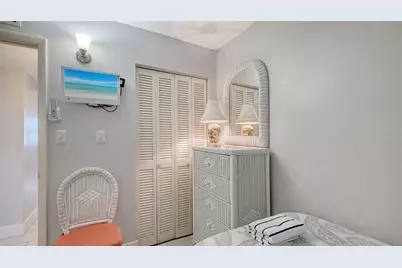 4621 Gulf Of Mexico Drive #16B, Longboat Key, FL 34228 - Photo 22