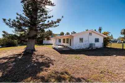 15815 Redington Drive, Redington Beach, FL 33708 - Photo 12