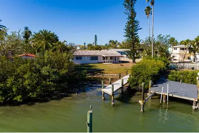 15815 Redington Drive, Redington Beach, FL 33708 - Photo 14