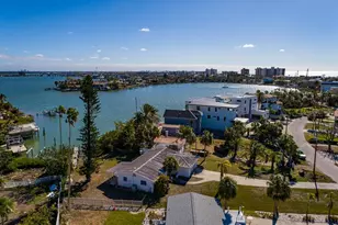 15815 Redington Dr, Redington Beach, FL 33708 - Photo 14