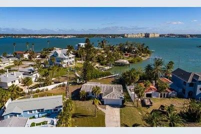 15815 Redington Drive, Redington Beach, FL 33708 - Photo 22