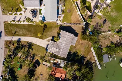 15815 Redington Drive, Redington Beach, FL 33708 - Photo 20