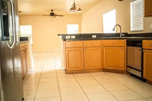 731 Cristelle Jean Dr, Ruskin, FL 33570 - Photo 4