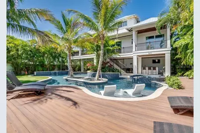 9403 Gulf Dr, Anna Maria, FL 34216 - Photo 54