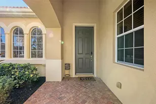 121 Savona Way, Nokomis, FL 34275 - Photo 4