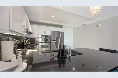 1350 Main Street #1007, Sarasota, FL 34236 - Photo 6