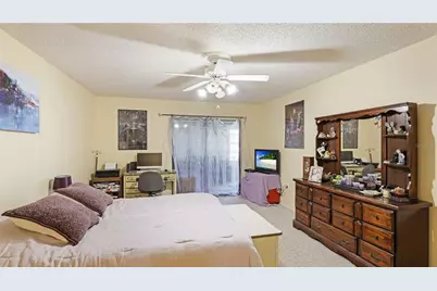 527 Spring Lakes Boulevard, Bradenton, FL 34210 - Photo 14