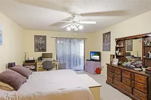 527 Spring Lakes Blvd, Bradenton, FL 34210 - Photo 14