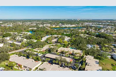 527 Spring Lakes Boulevard, Bradenton, FL 34210 - Photo 26