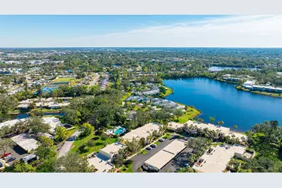 527 Spring Lakes Boulevard, Bradenton, FL 34210 - Photo 28