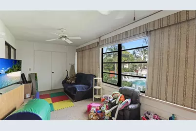 527 Spring Lakes Boulevard, Bradenton, FL 34210 - Photo 12