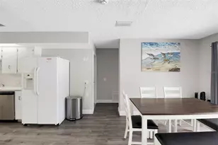 1127 De Leo Dr, Sarasota, FL 34243 - Photo 30