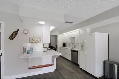 1127 De Leo Drive, Sarasota, FL 34243 - Photo 12