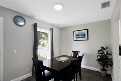 1127 De Leo Drive, Sarasota, FL 34243 - Photo 8