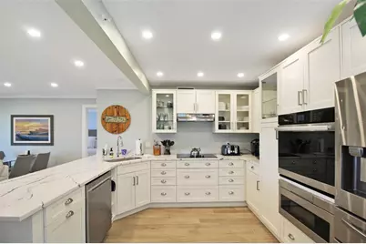 1335 Siesta Bayside Drive #1335C, Sarasota, FL 34242 - Photo 10