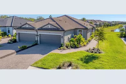 15619 Sacile Lane, Lakewood Ranch, FL 34211 - Photo 1