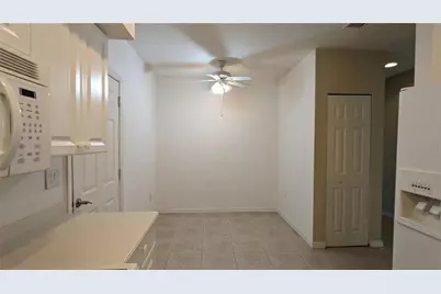 7307 Fountain Palm Circle #7-102, Bradenton, FL 34203 - Photo 12