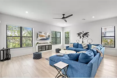 129 McKinley Drive, Sarasota, FL 34236 - Photo 10