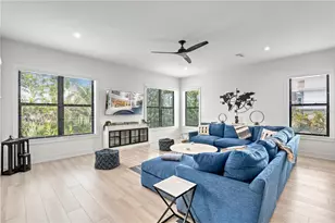 129 McKinley Dr, Sarasota, FL 34236 - Photo 10