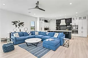 129 McKinley Dr, Sarasota, FL 34236 - Photo 14