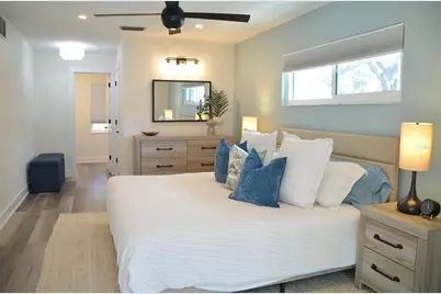 726 Birdsong Lane, Sarasota, FL 34242 - Photo 26