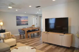 726 Birdsong Ln, Sarasota, FL 34242 - Photo 8