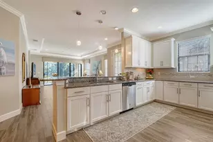 5846 Cavano Dr, Sarasota, FL 34231 - Photo 8