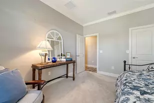 5846 Cavano Dr, Sarasota, FL 34231 - Photo 24