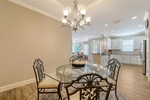 5846 Cavano Dr, Sarasota, FL 34231 - Photo 12