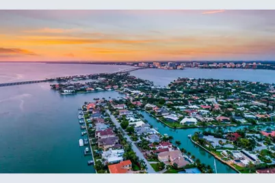 367 W Royal Flamingo Drive, Sarasota, FL 34236 - Photo 90