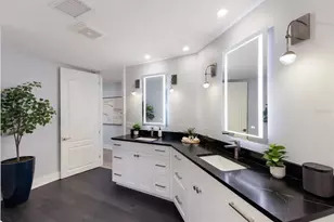 367 W Royal Flamingo Dr, Sarasota, FL 34236 - Photo 32