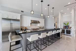 367 W Royal Flamingo Dr, Sarasota, FL 34236 - Photo 12