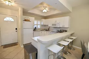 8370 Wingate Dr, Sarasota, FL 34238 - Photo 4