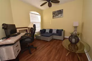 6984 Prosperity Cir, Sarasota, FL 34238 - Photo 8