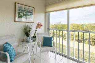 1109 Edgewater Cir, Bradenton, FL 34209 - Photo 4