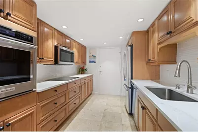 435 S Gulfstream Avenue #604, Sarasota, FL 34236 - Photo 10