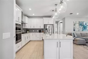 17530 Northwood Pl, Bradenton, FL 34202 - Photo 10