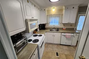 808 53rd Ave E, Bradenton, FL 34203 - Photo 4