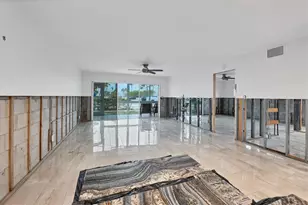 2100 Benjamin Franklin Dr, Sarasota, FL 34236 - Photo 8