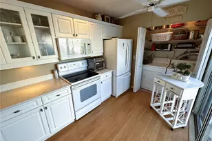 517 Woodstork Cir, Bradenton, FL 34209 - Photo 12