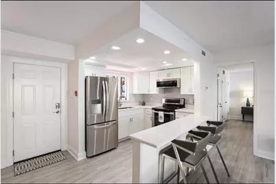 3751 S School Avenue #11, Sarasota, FL 34239 - Photo 4